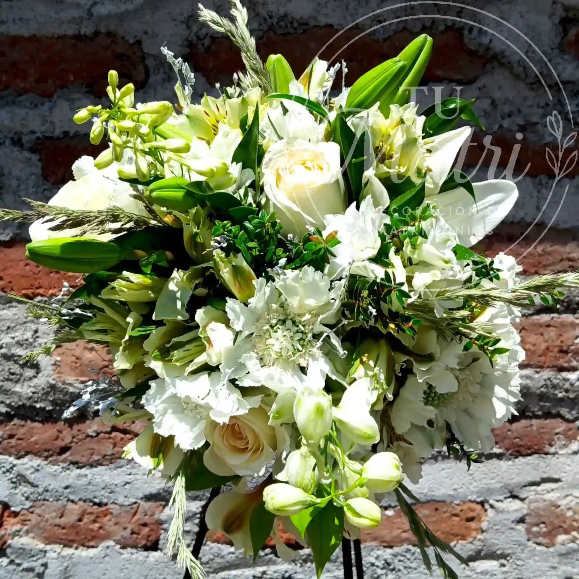 Ramo de Novia Mediano Mix Flores Blancas 2