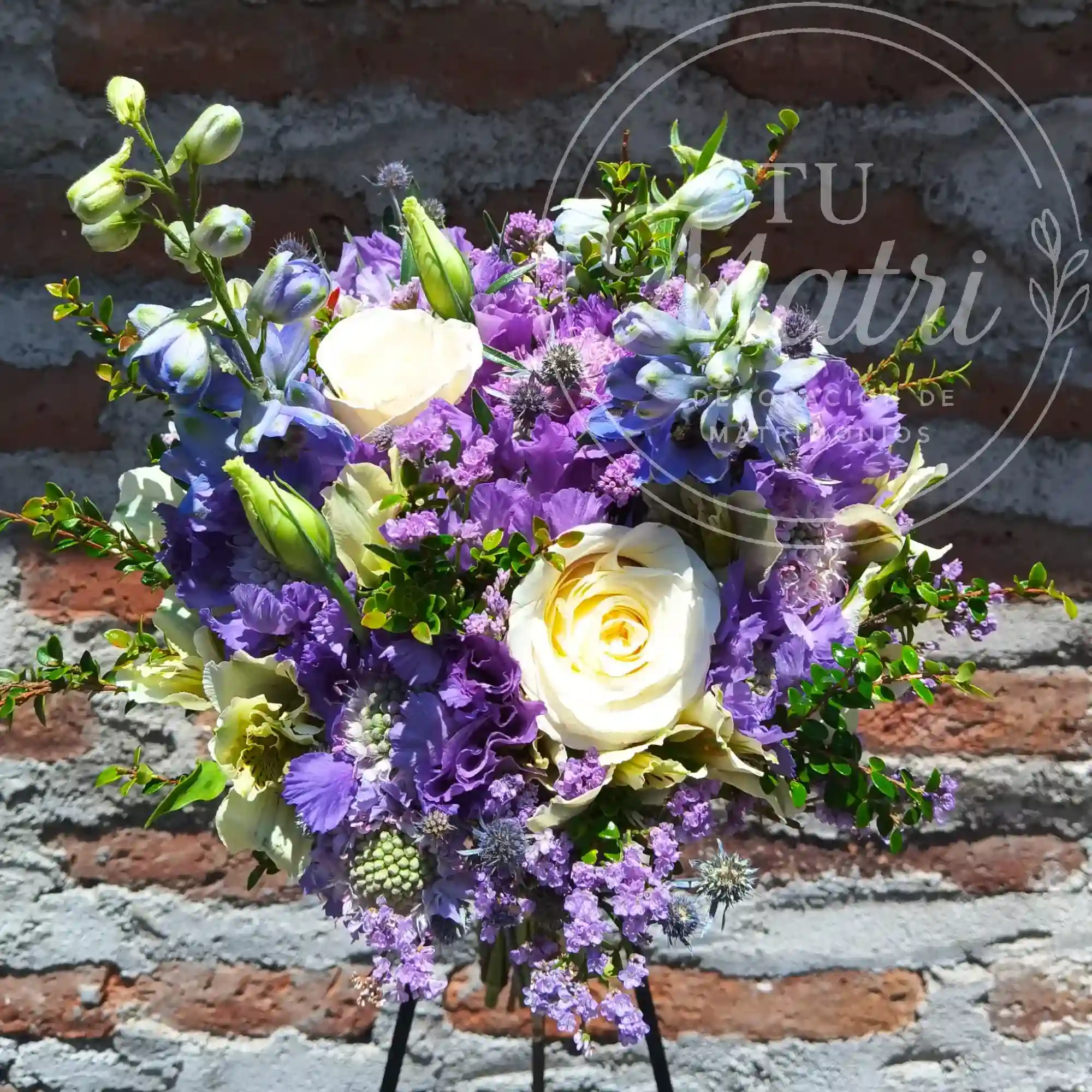 Ramo de Novia Mix Mediano Lila y Blanco 1