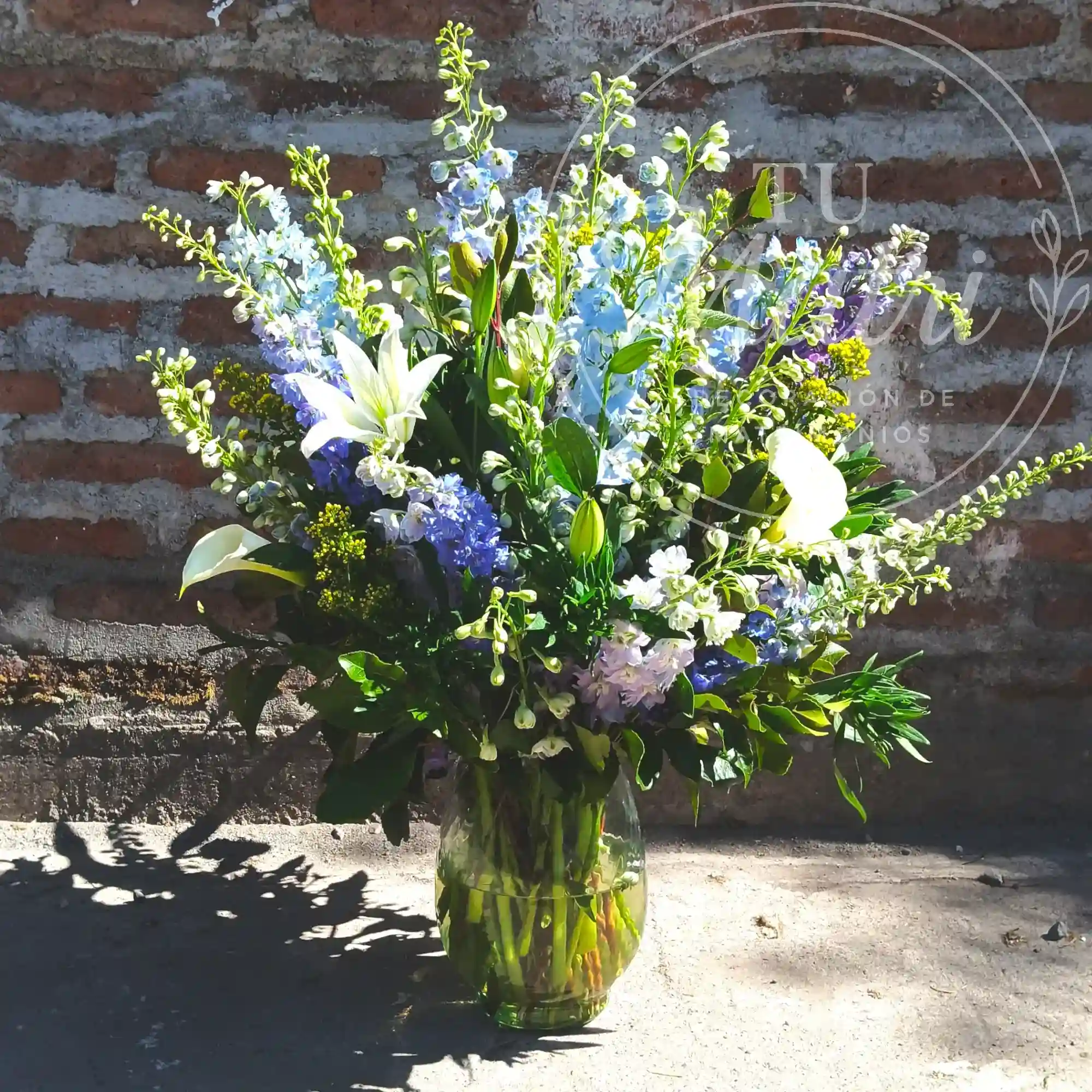 Florero Mediano de Delphinium 1