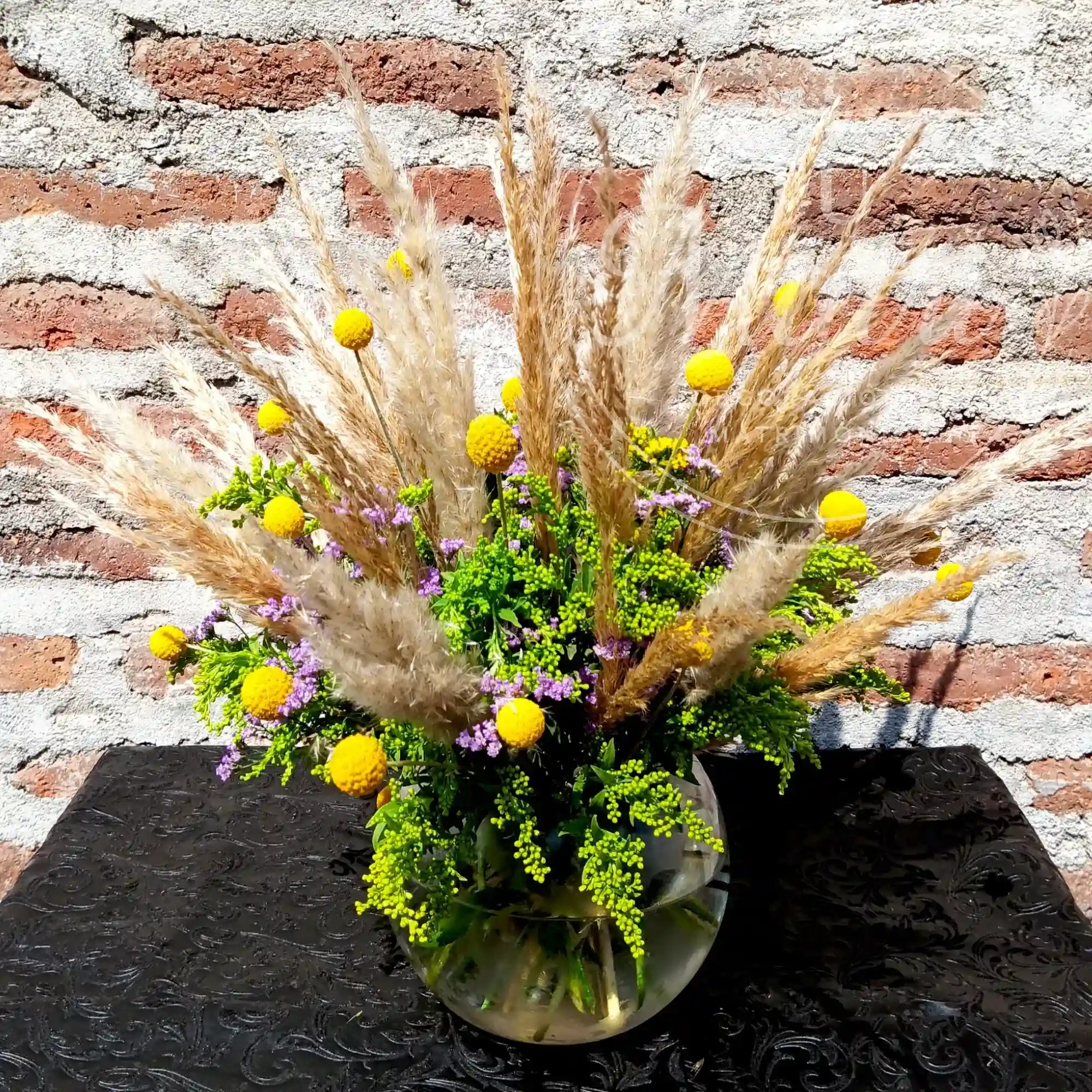 Florero de Colas de Zorro y Craspedias 4