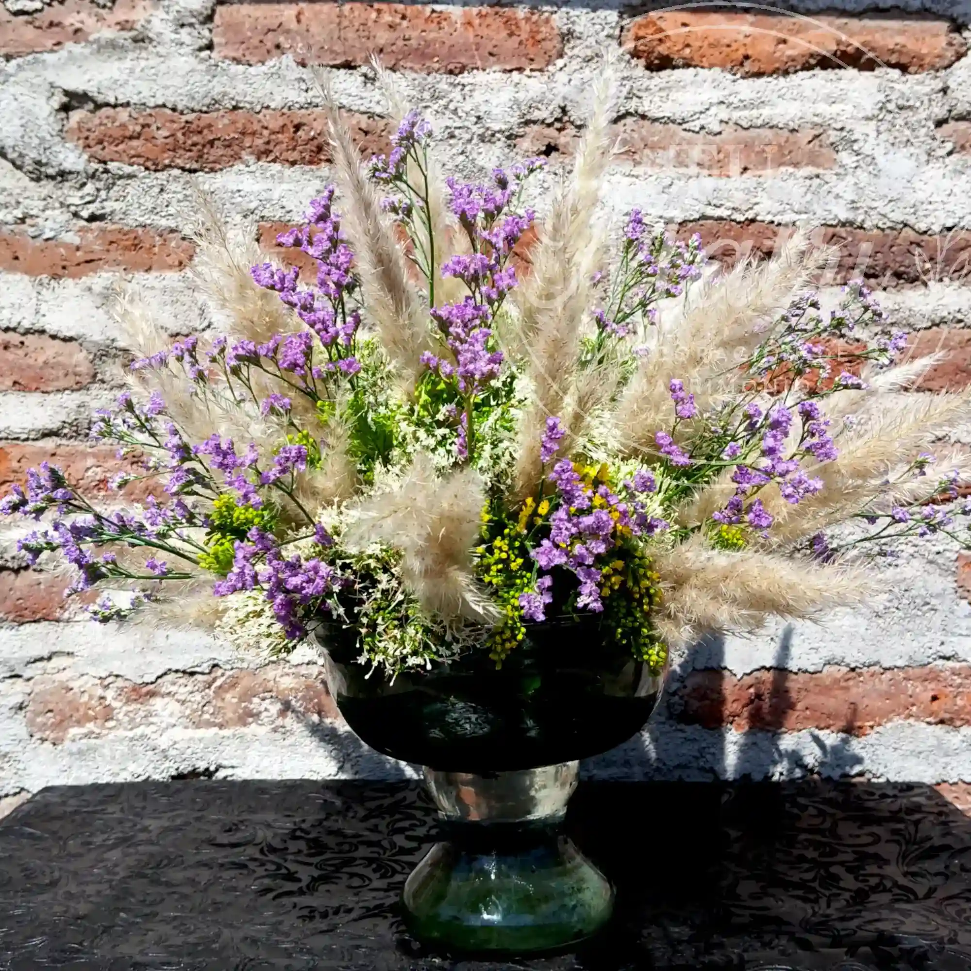 Florero de Colas de Zorro y Limonium 3