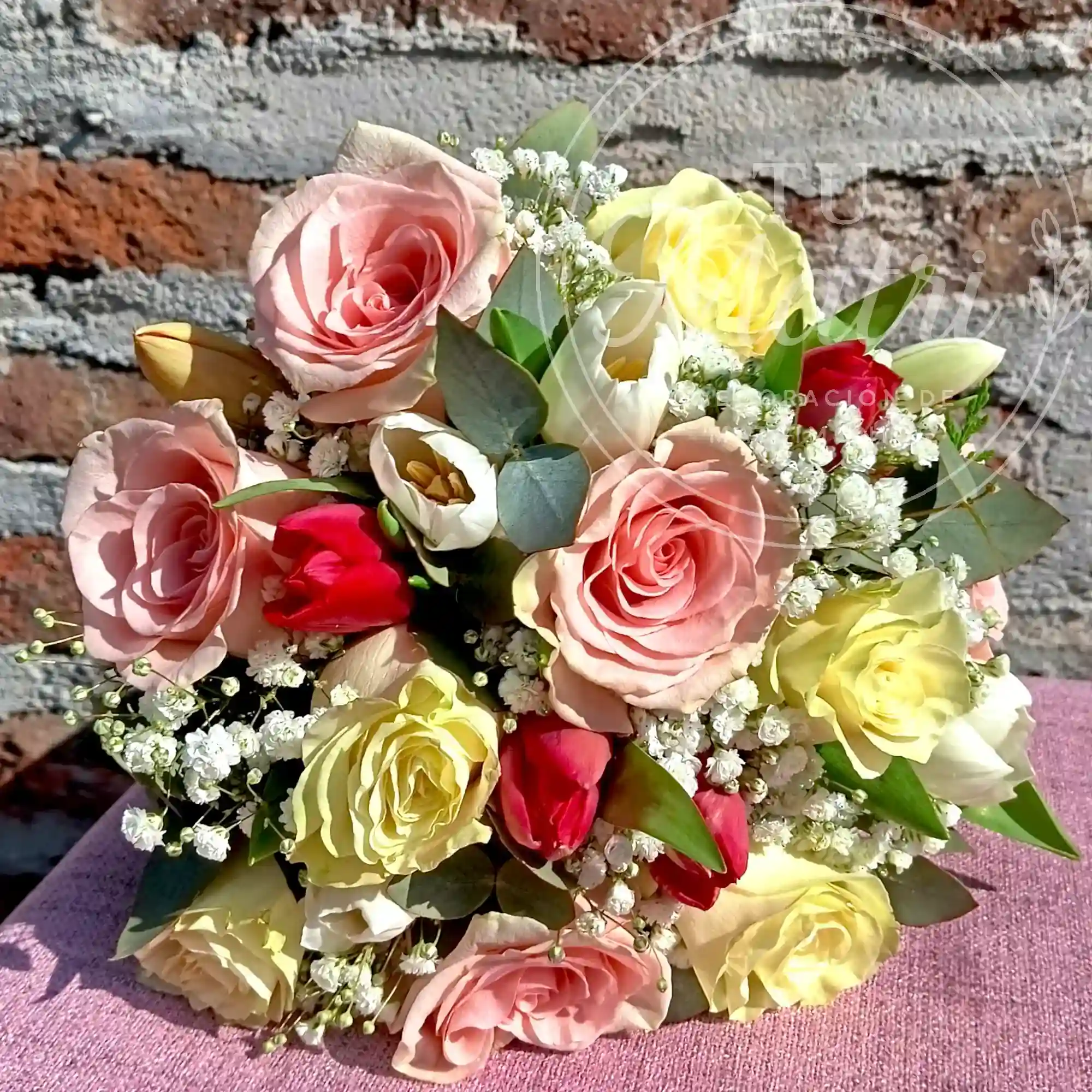 Ramo de Novia de 10 Tulipanes y 10 Rosas en Tonos Pasteles 3