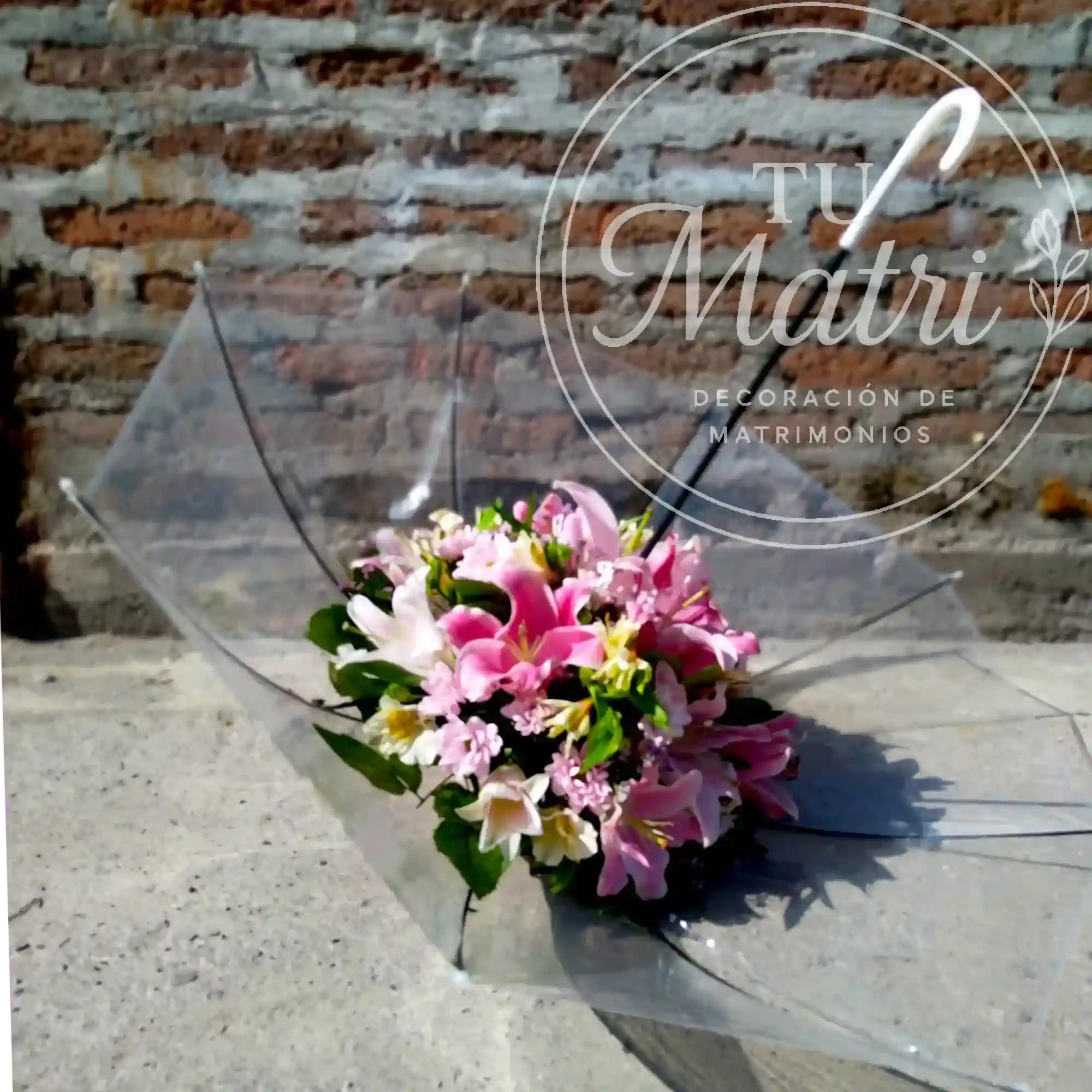 Paraguas con Flores Rosadas 4