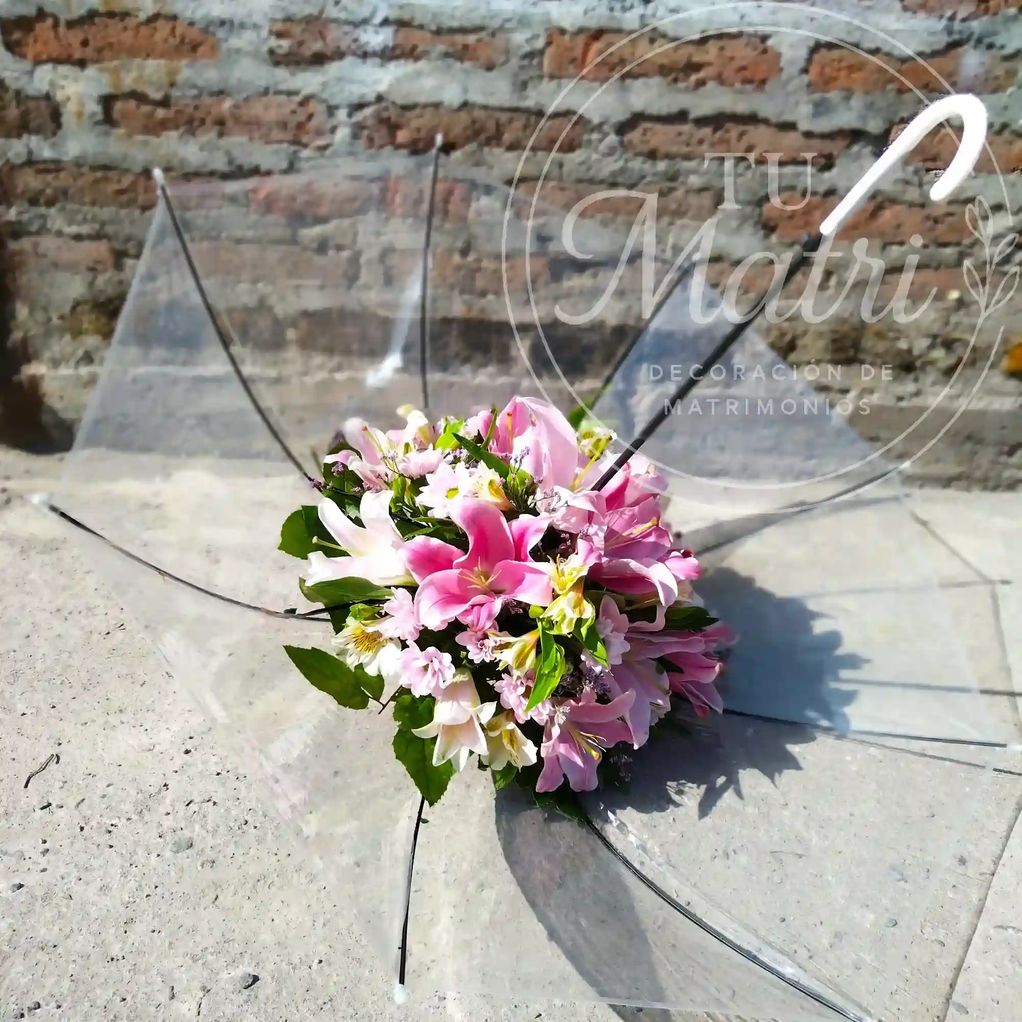 Paraguas con Flores Rosadas 1