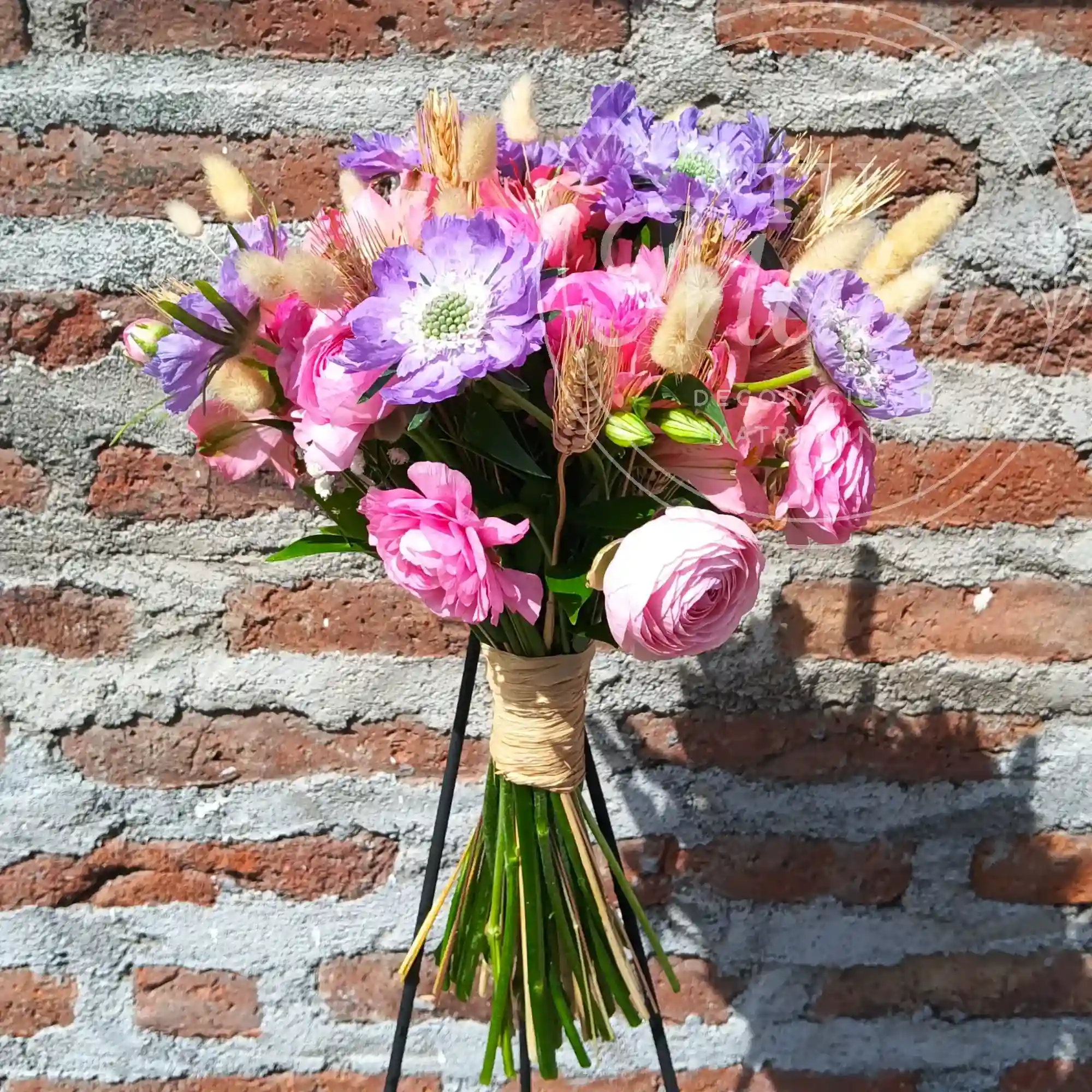 Ramo de Novia Ranúnculos y Scabiosas 3