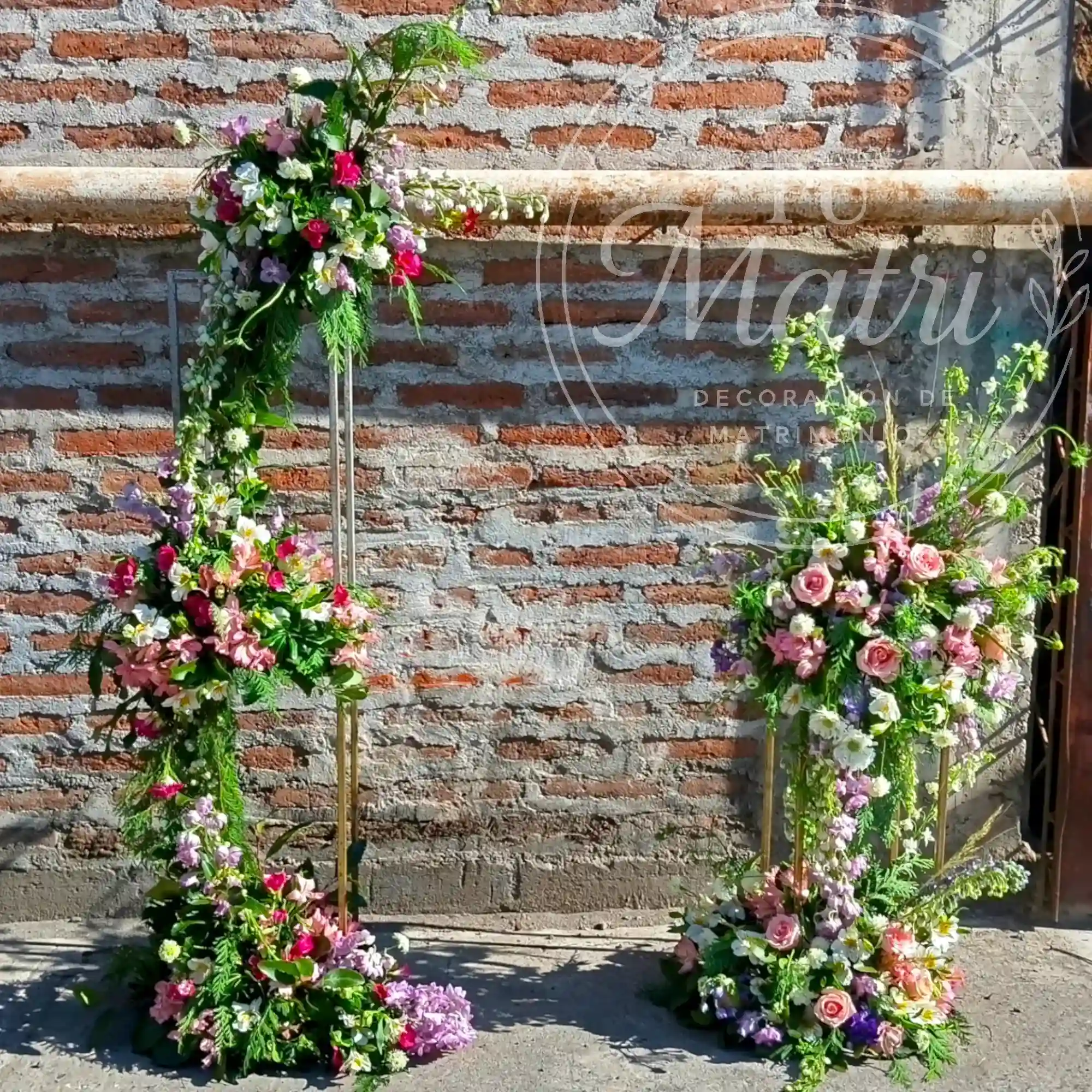 Arco de Matrimonio Pastel en Pilares 1