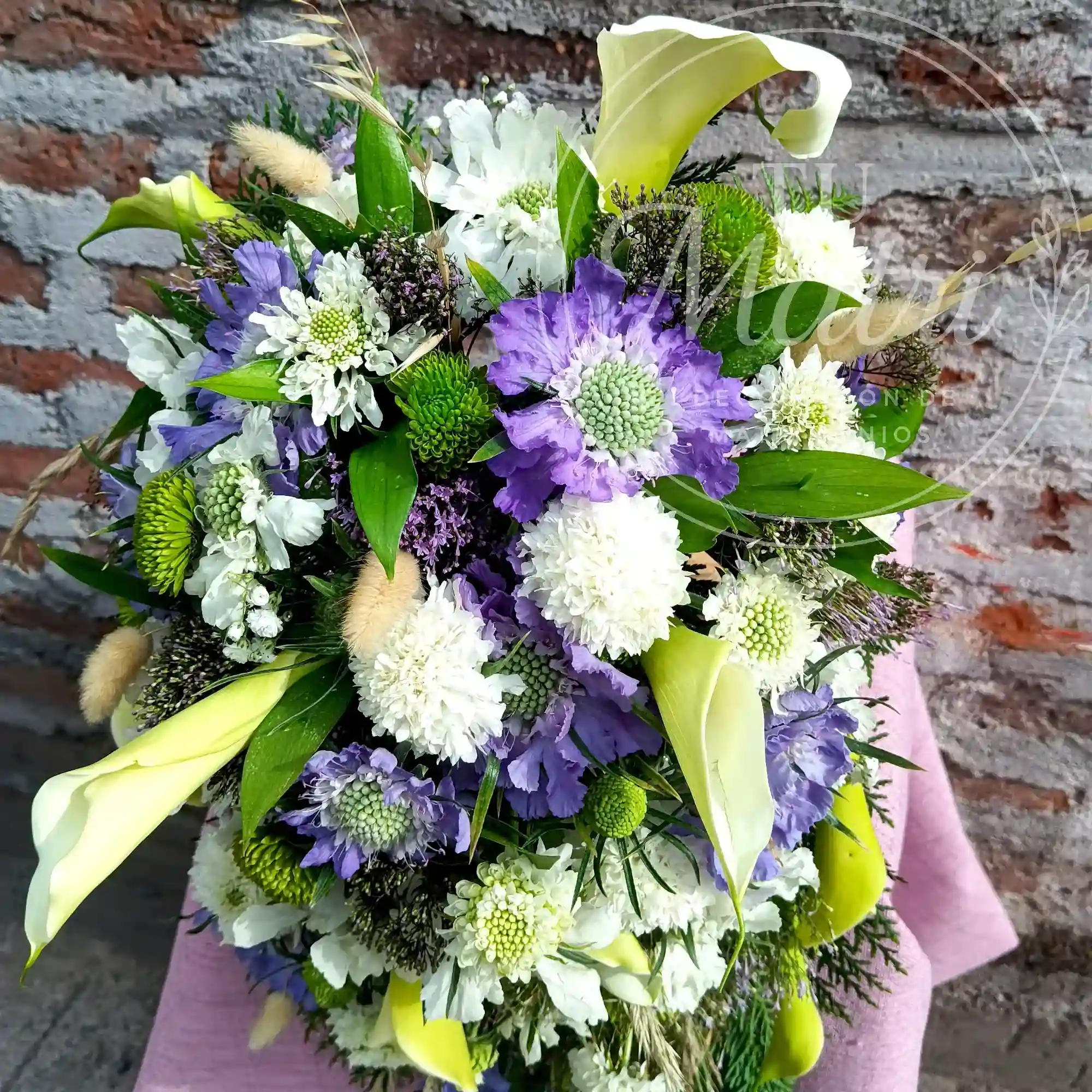 Ramo de Novia Cascada Grande de Flores Silvestres 3