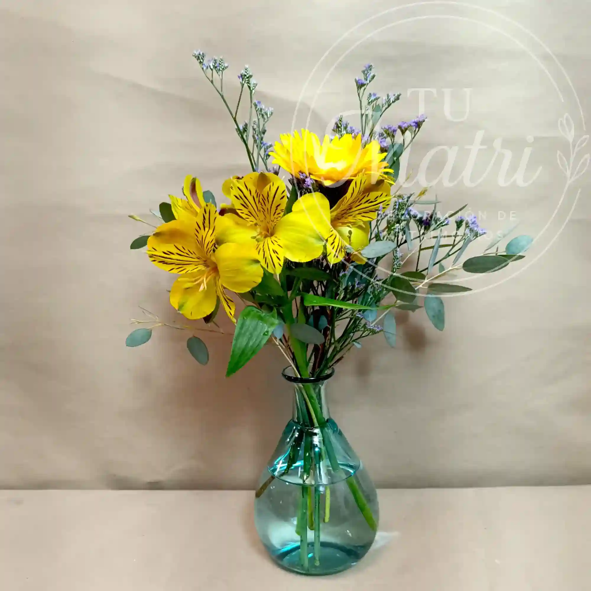 Florero Pequeño de flores Amarillas 4