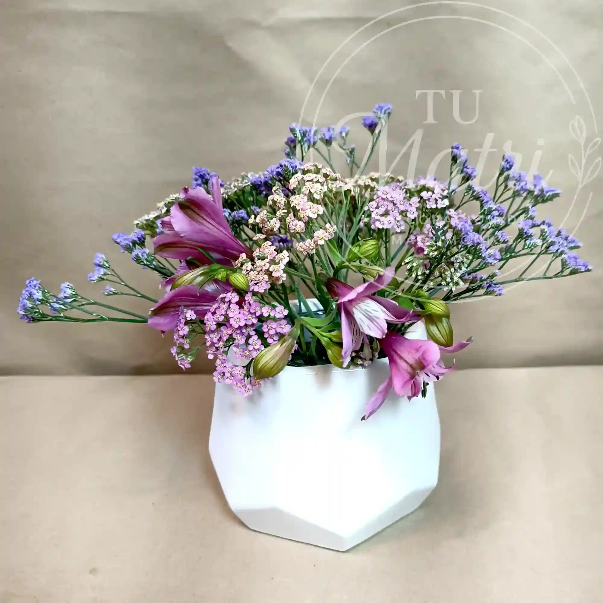 Florero Pequeño de flores Pasteles 3