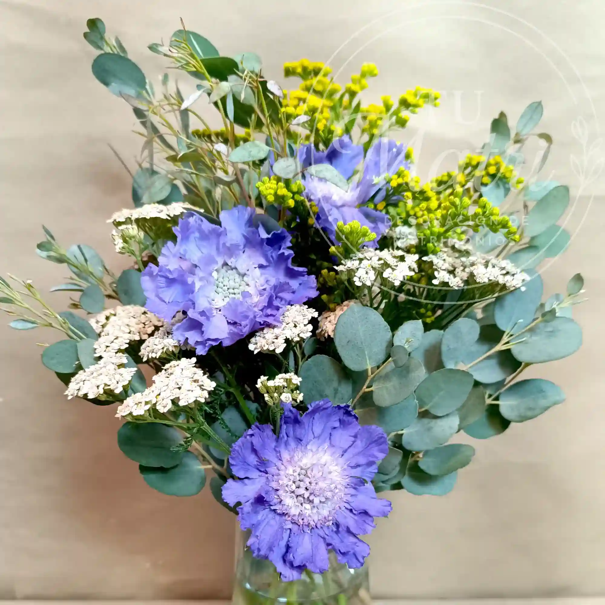 Florero Pequeño de flores Silvestres Celestes y Amarillas 4